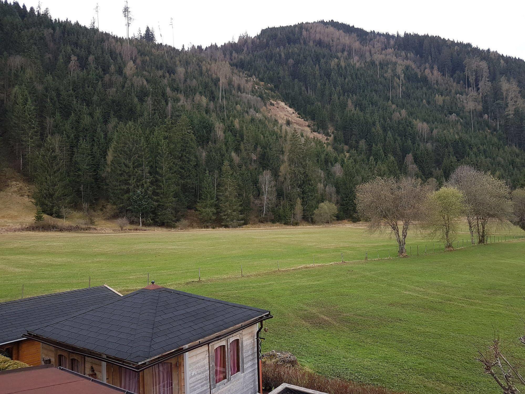 Das Taubenhaus ฮอลเลอร์บาค อิม พินซ์เกา ภายนอก รูปภาพ